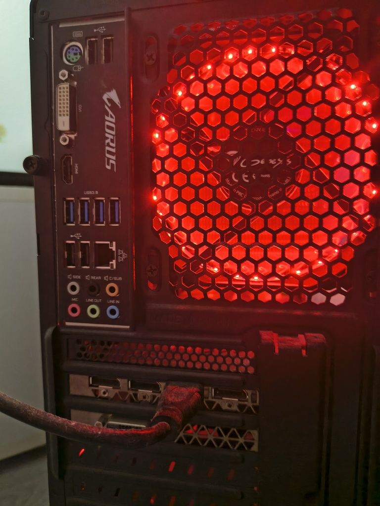 Sprzedam gamingowy PC ZOTAC AMP extreme