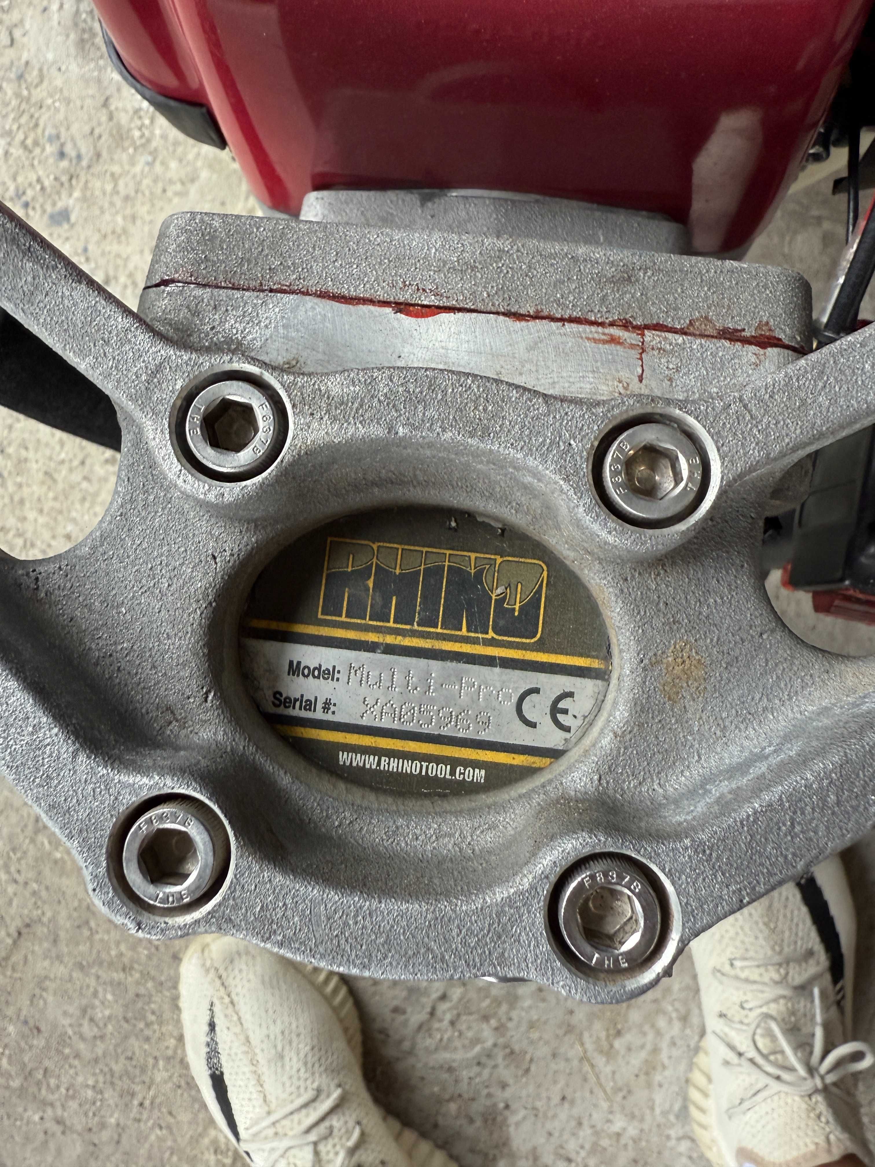 Kafar Spalinowy Rhino Tool Multi-Pro XA