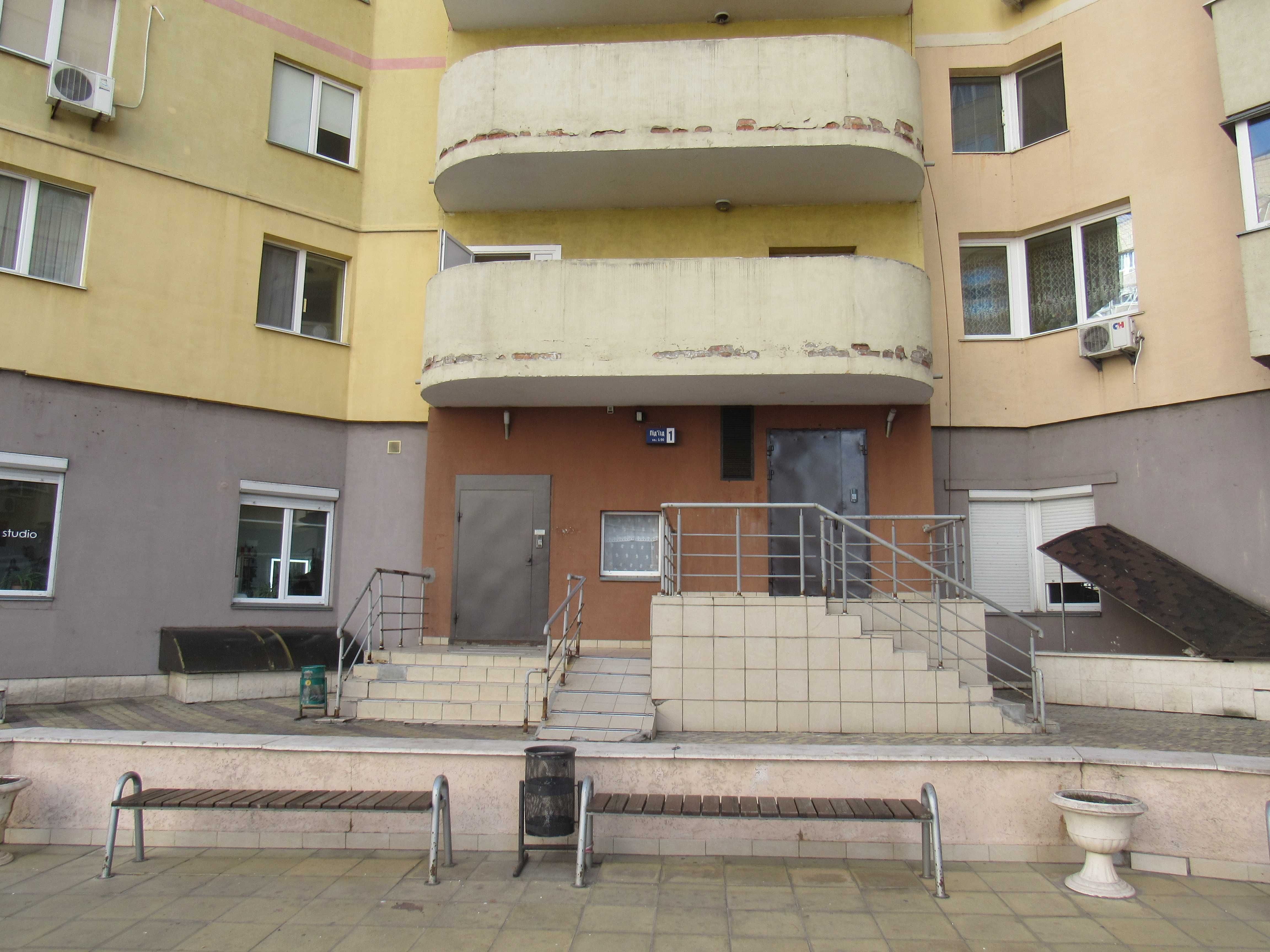 Продам 2к квартиру з ремонтом в новому будинку вул. Г.Дніпра + кладова