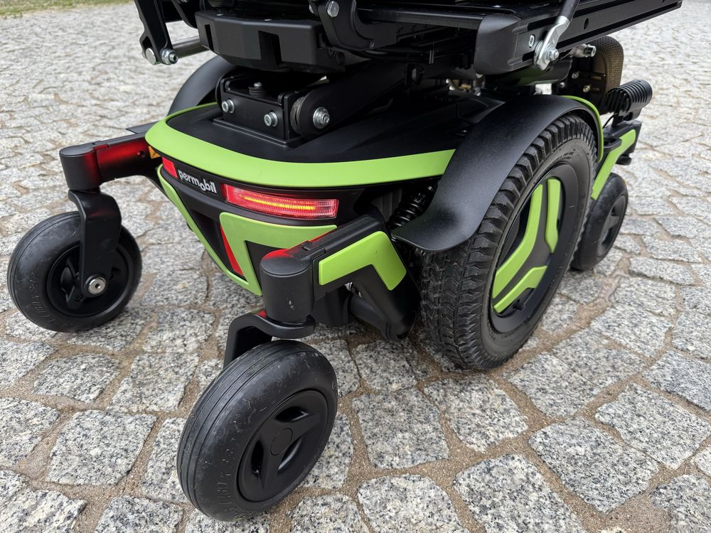 wózek inwalidzki elektryczny Permobil M3 Corpus 2, 11km, 2022r