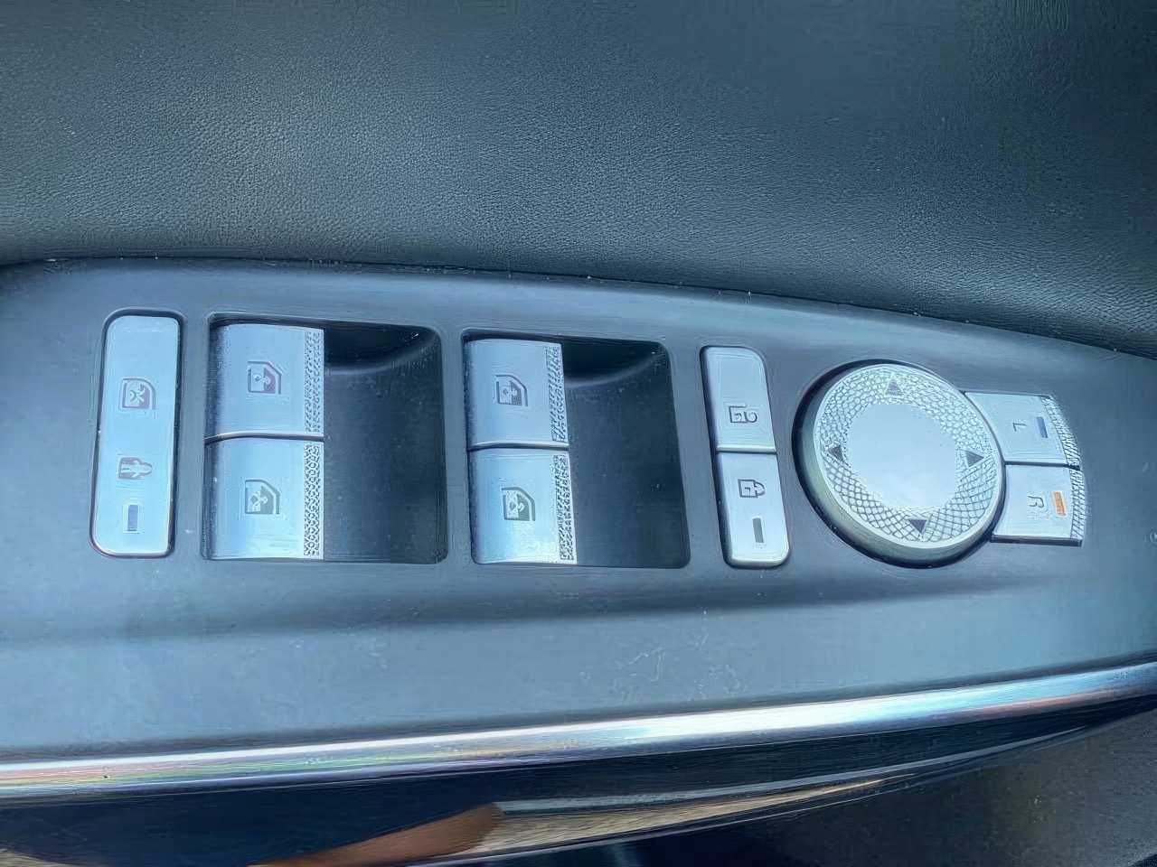 2022 Genesis GV70 2.5T Standard