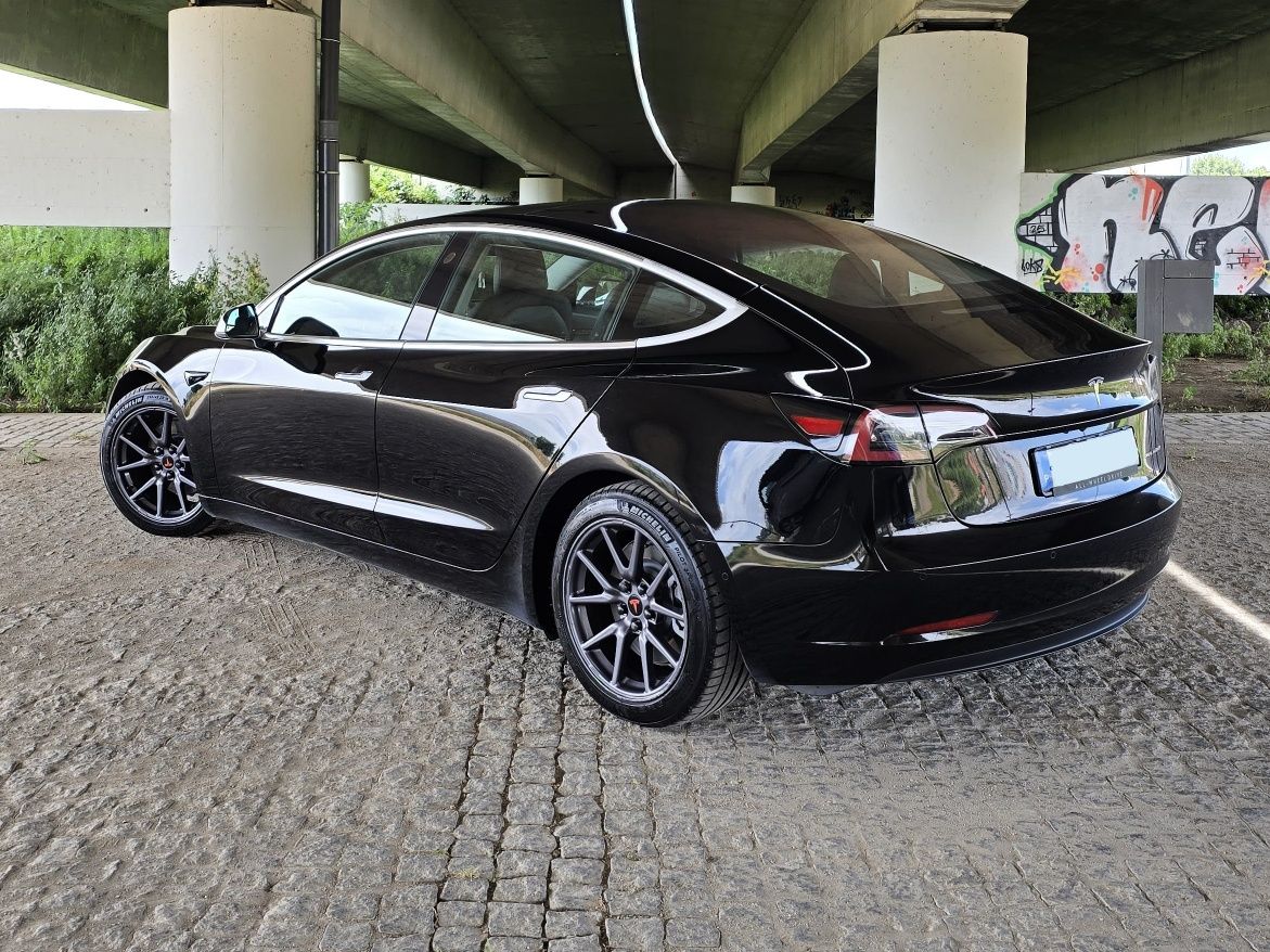 Tesla Model 3 LR AWD - IVA dedutível