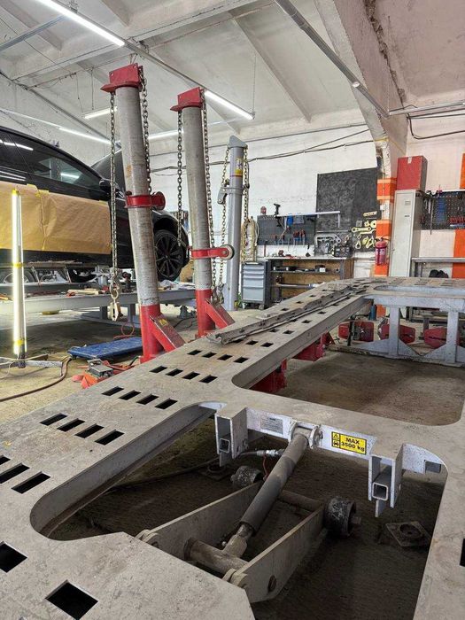 Рихтування автомобілів на стенді