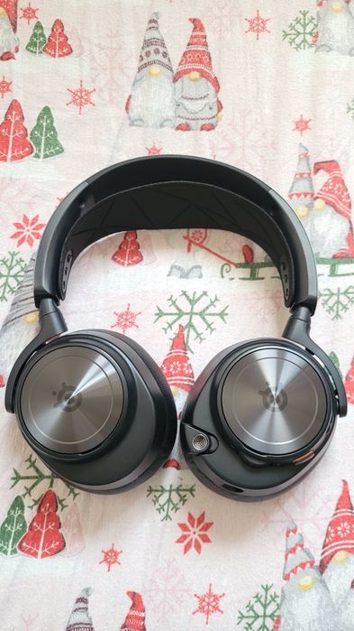 SteelSeries Arctis Nova Pro Wireless Bezprzewodowe Słuchawki