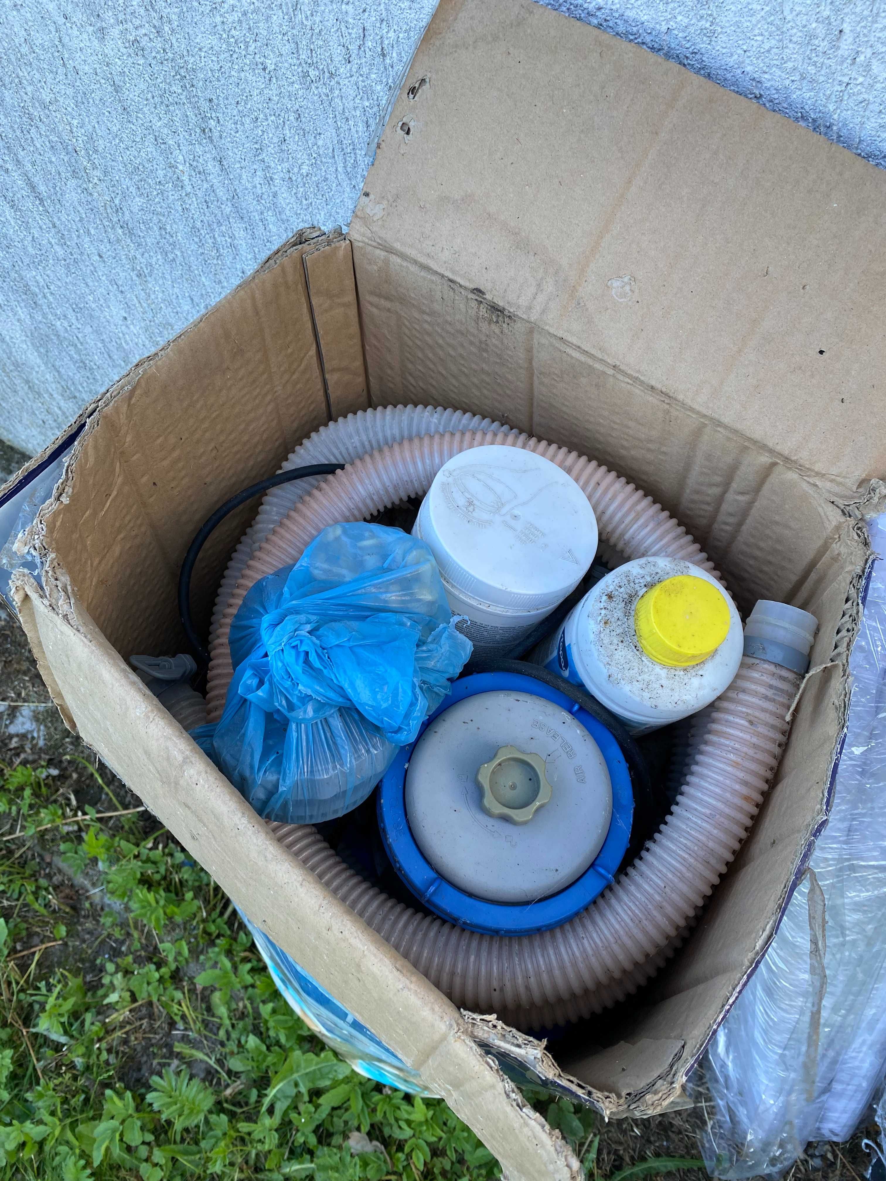 BASEN Bestway 6,473L, 1,710gal, Duży