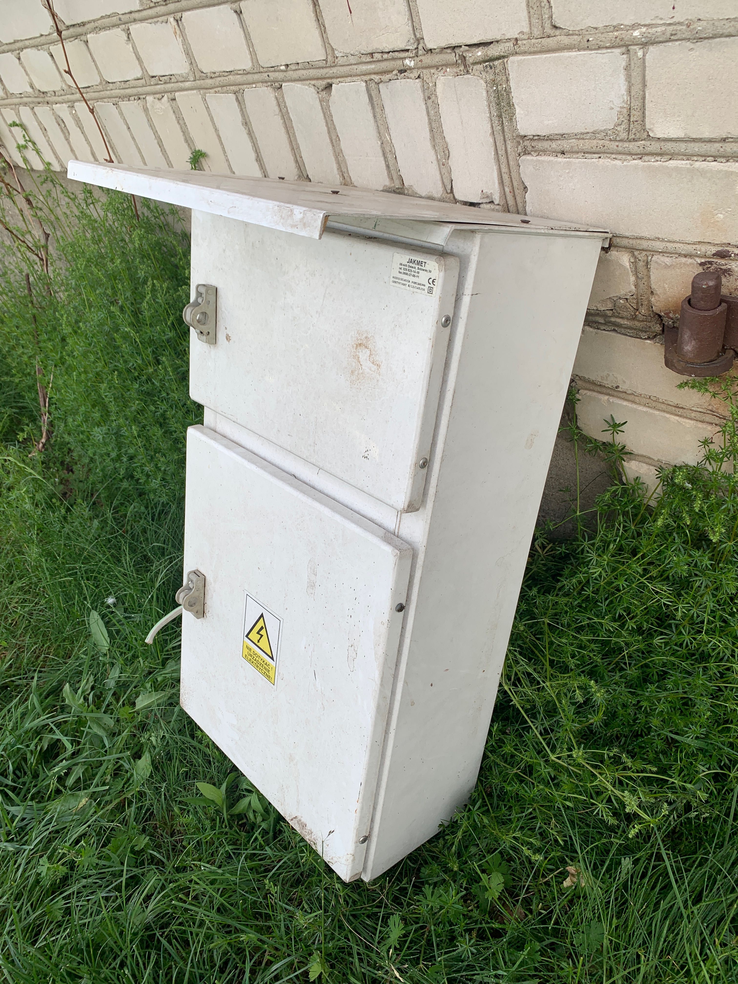 Skrzynka elektryczna na budowę działkę