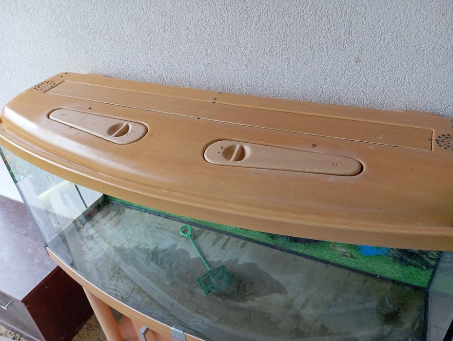 Akwarium z pokrywa 240l
