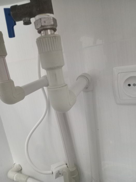 Сантехнік,сантехнічні роботи