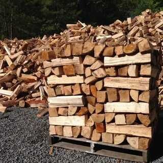 дубові дрова - це вибір, який забезпечить ваш дім теплом на довгий час