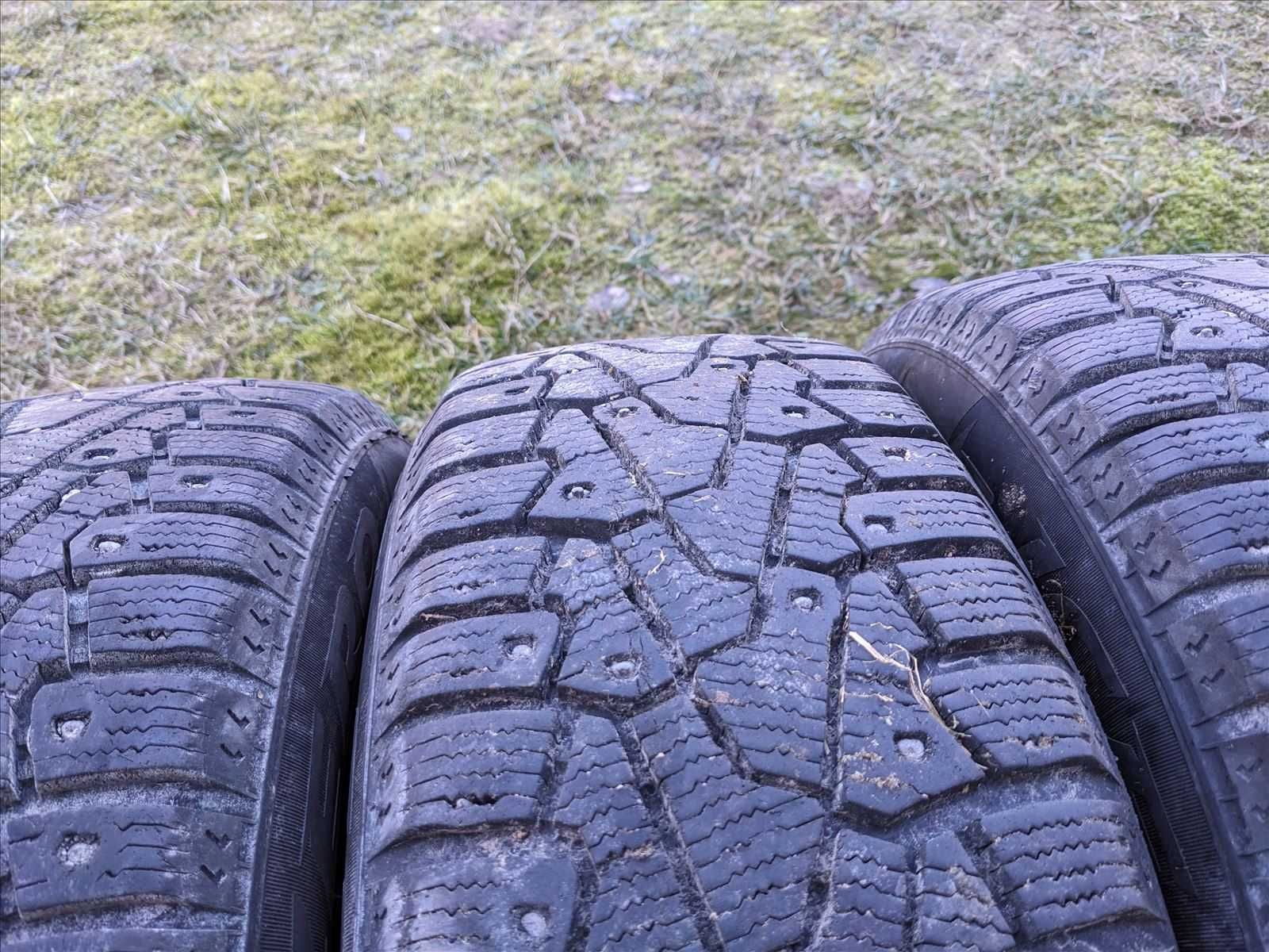 Шини зимові 185 60 R15 Pirelli Zero