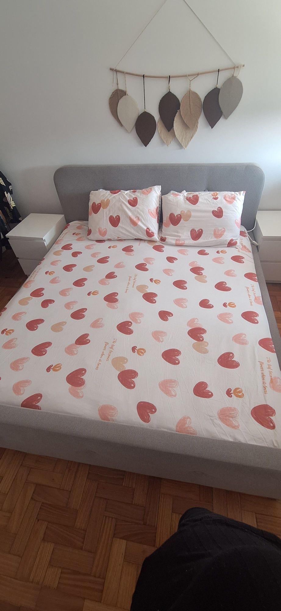 Cama king com colchão