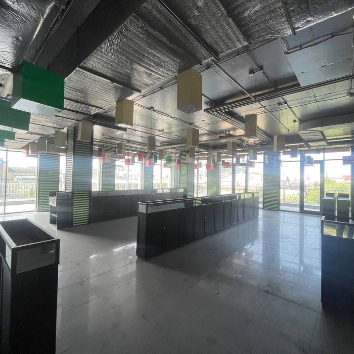 Аренда Помещения 244 м2 Пассаж Центр Мост-Сити Европейская площадь