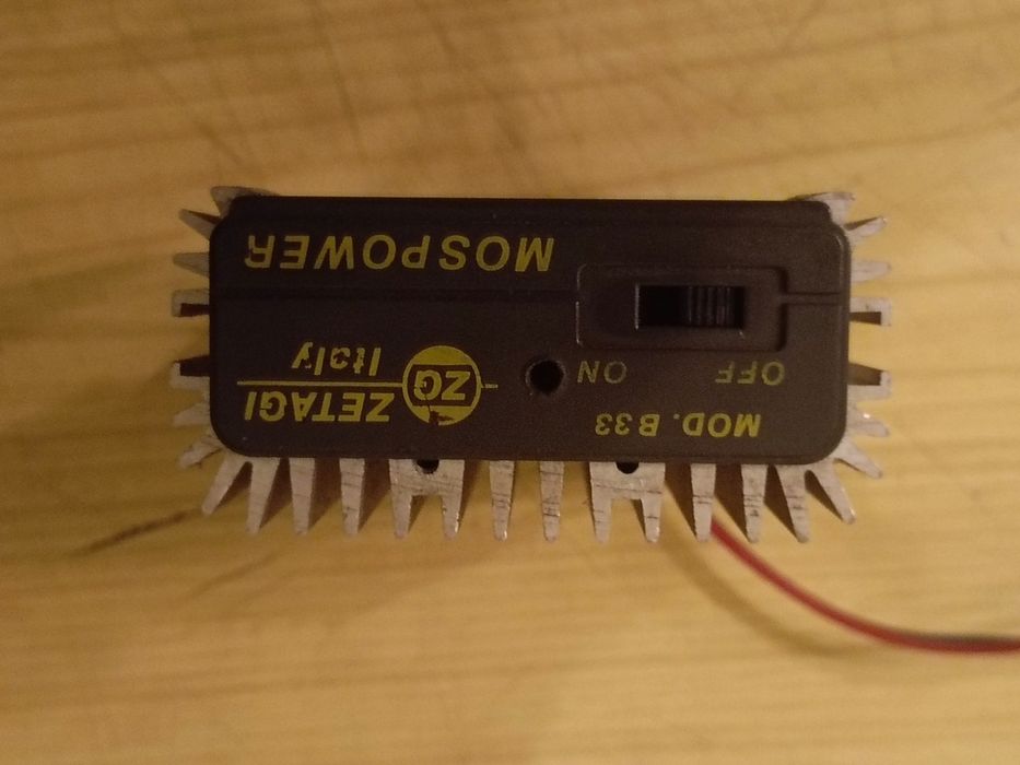 Wzmacniacz mocy Zetagi B33 MOSPOWER