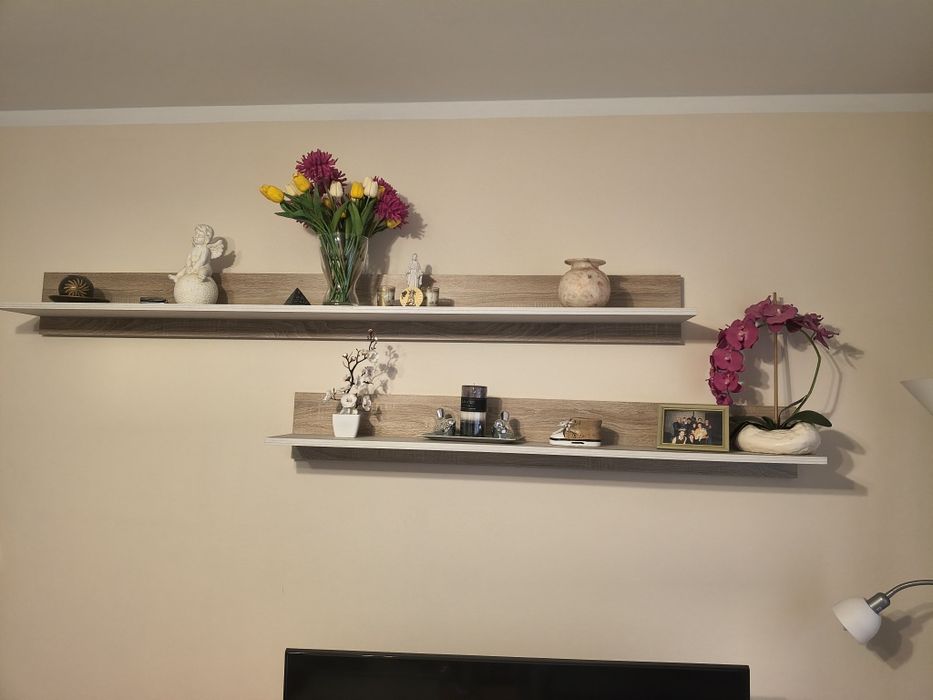 Meble zestaw RTV + półki  + komoda