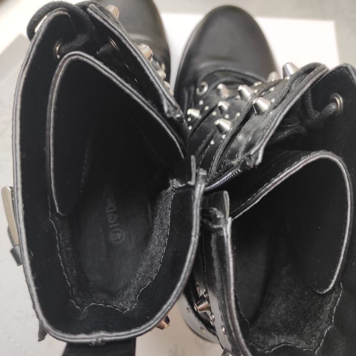 Trzewiki DeeZee rozmiar 40