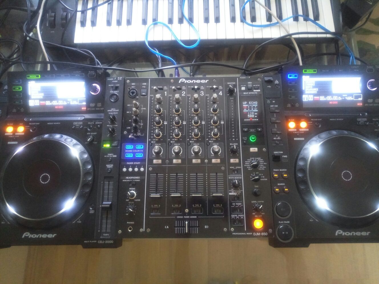 Аренда прокат DJ стола Pioneer CDJ 2000; DJM-850; DDJ 400; Technics