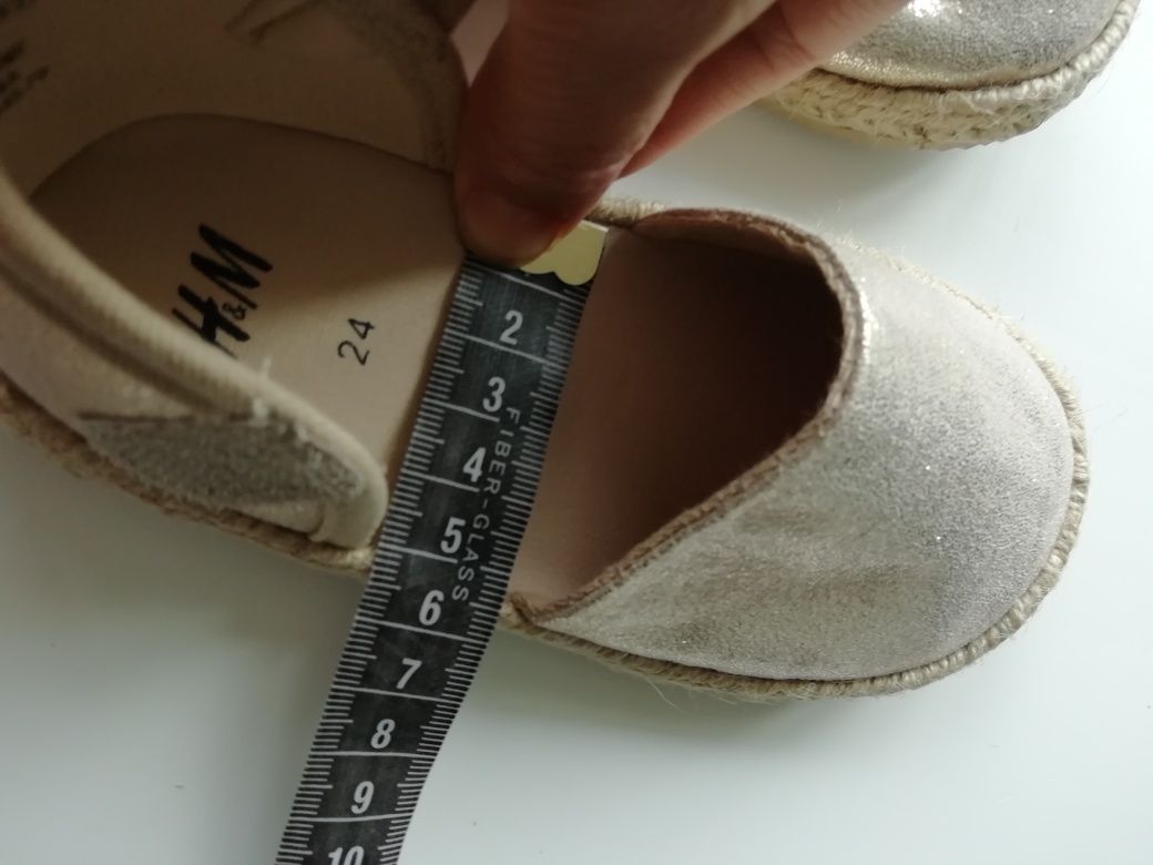 H&M, взуття розмір 24