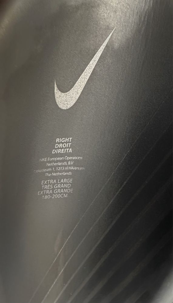 Напівпрофесійні футбольні щитки Nike Mercurial Lite XL ретро вінтаж