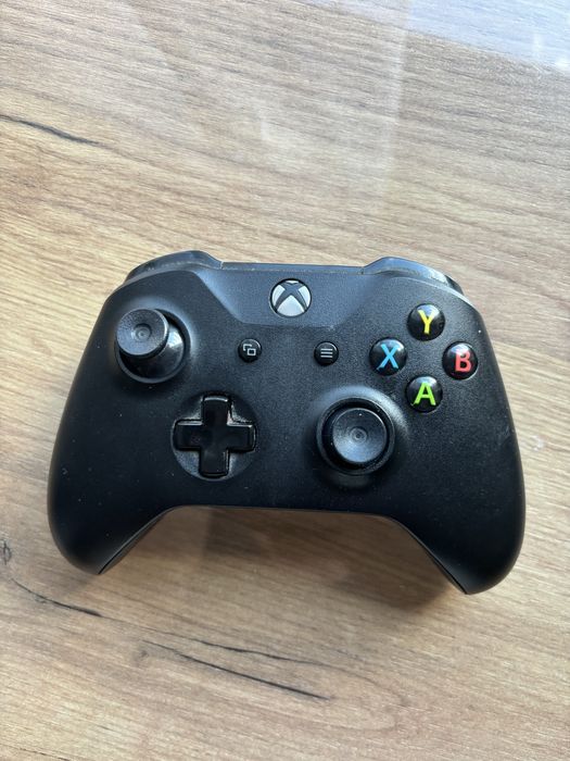 XBOX ONE X nie uszkdzony 1TB