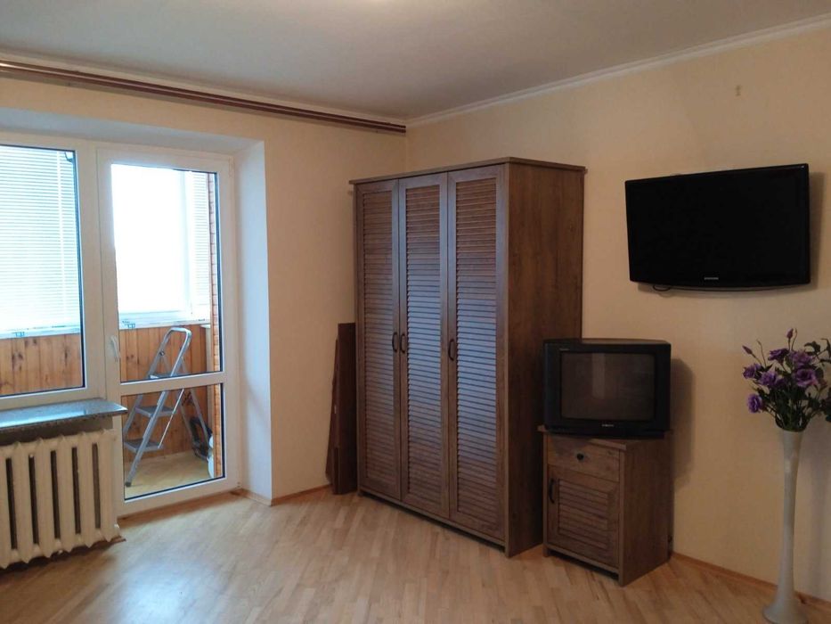 Продам 1-кімнатну квартиру в районі "Глобала".