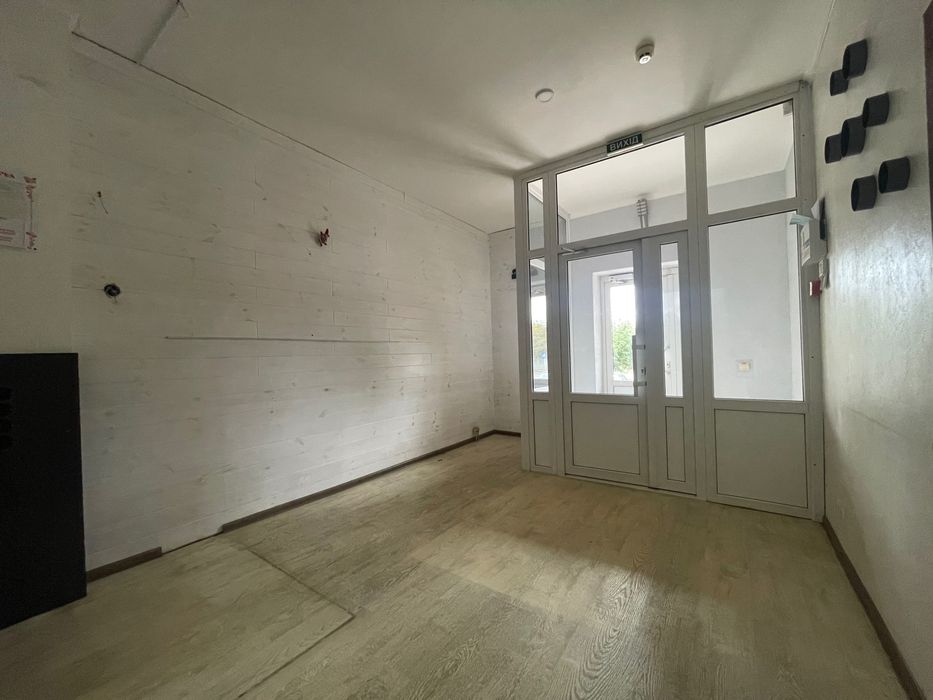 Оренда приміщення Фасад 194кв м р-н Верхня Польова