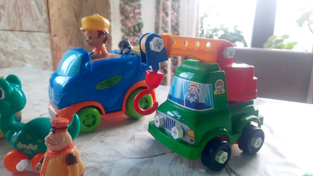 Машинка Elefun дедушка Шер кран