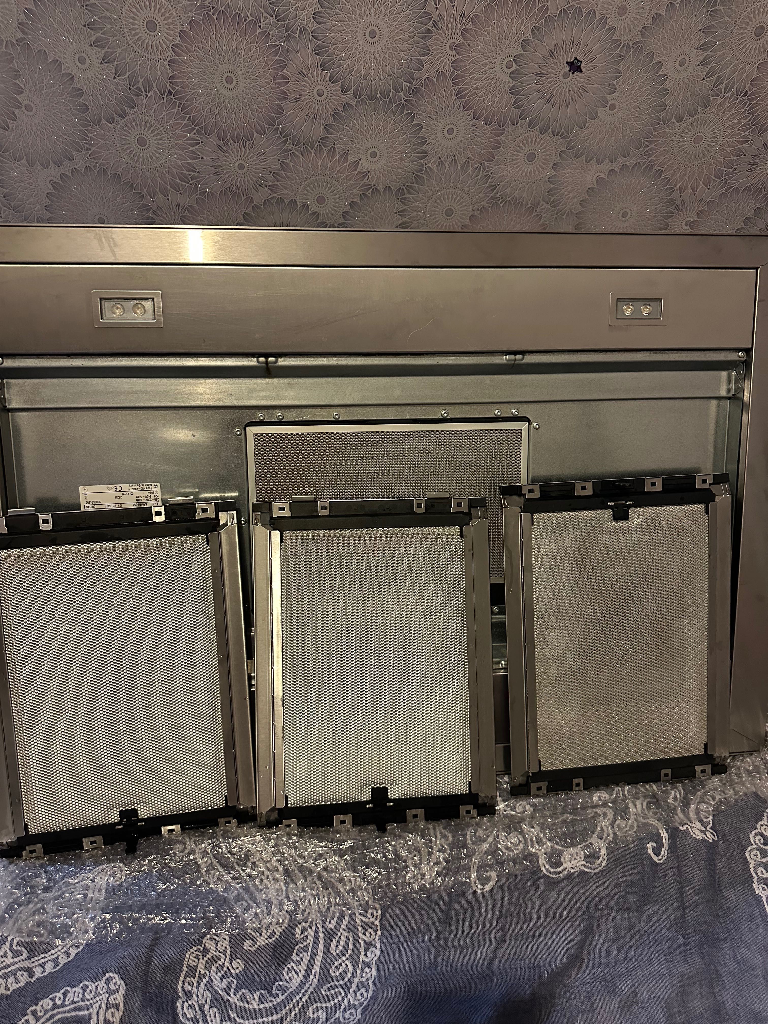 Витяжка кухонна Siemens LF 91 BB 552