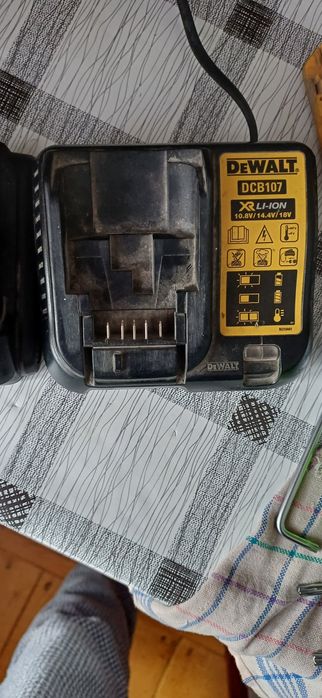 Продам DEWALT 420