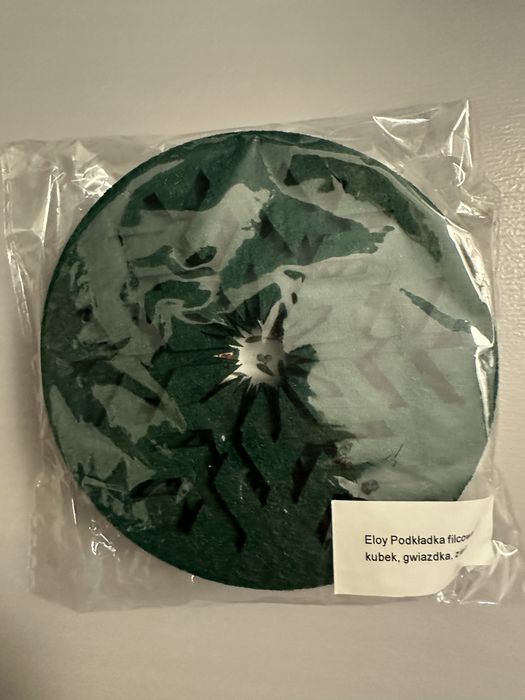 Zestaw ciemnozielonych podkladek pod kubek z filcu 6 sztuk