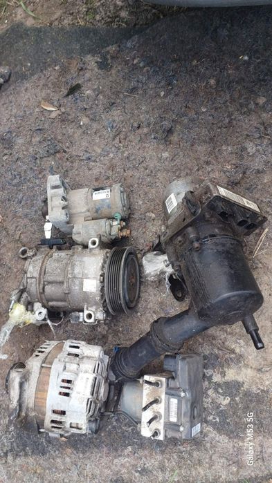 Колектор форсунка заслонка ситроен пежо CITROEN PEUGOUT 1.6л  5FS