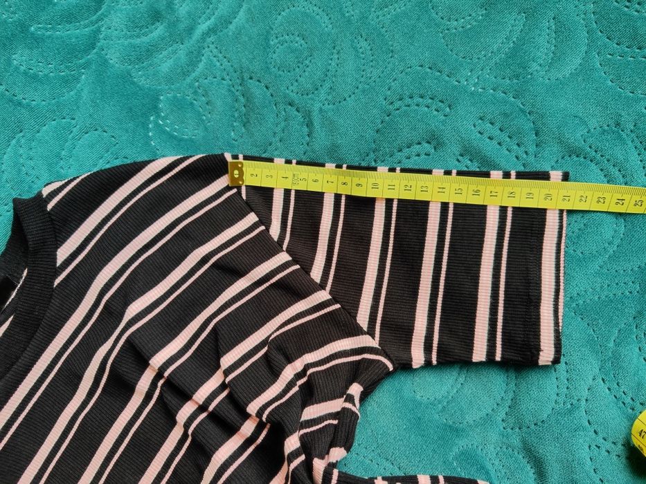 Obcisła sukienka Taily Weijl - XS