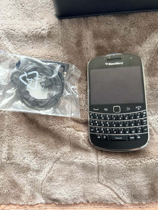 Nowy nigdy nie uzywany w folii blacberry bold 9900