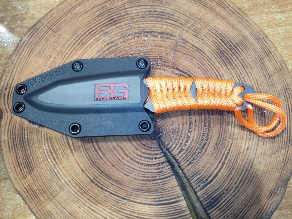 Nóż Gerber Paracord