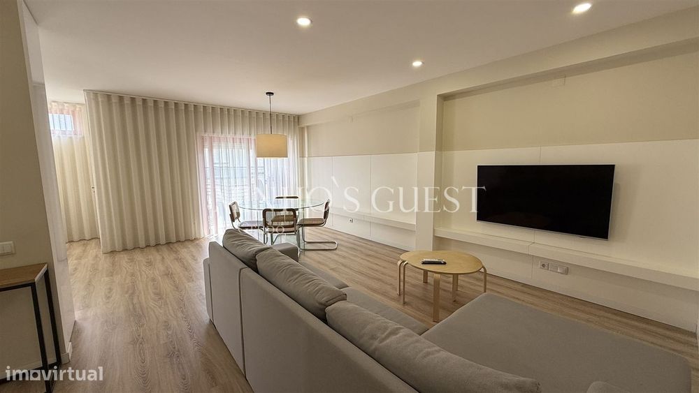 Apartamento T2 (pronto habitar) c/ ar-condicionado e garagem - Maximin