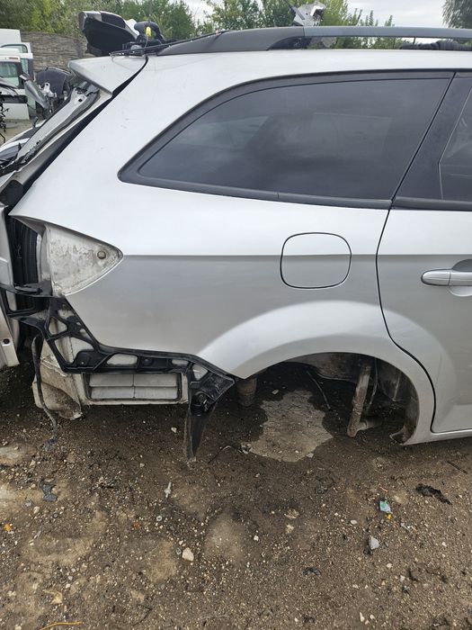 Ford Mondeo mk4 kombi ćwiartka błotnik prawy tył tylne poszycie