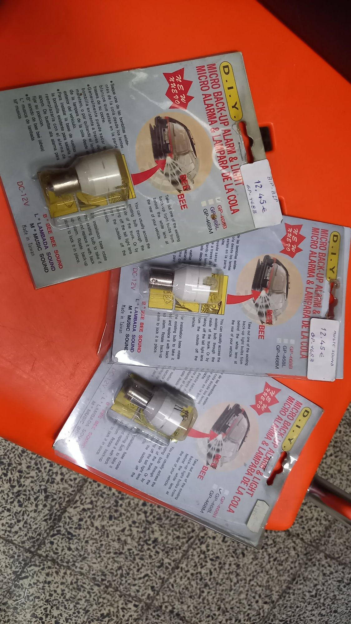 Conjunto de micro alarm e lampada auto