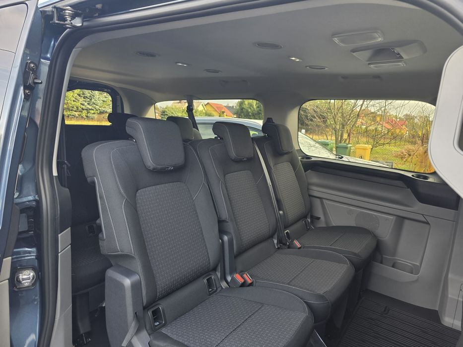 Wynajem busów krótko i dlugo terminowy