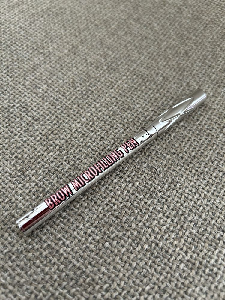 BENEFIT Brow Microfilling Pen - kolor Light Brown
