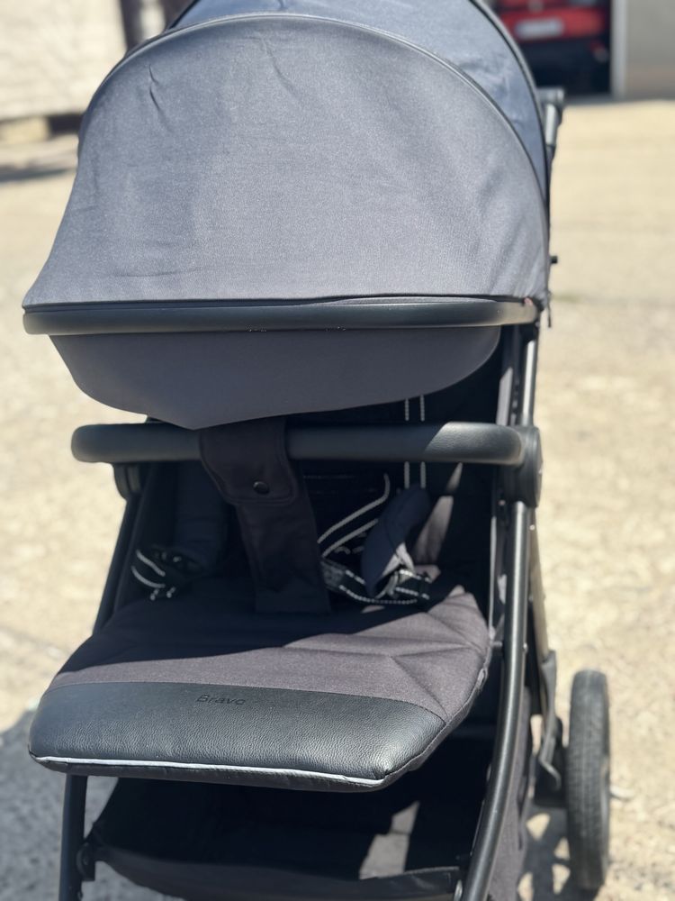 Продам коляску Carrello Bravo