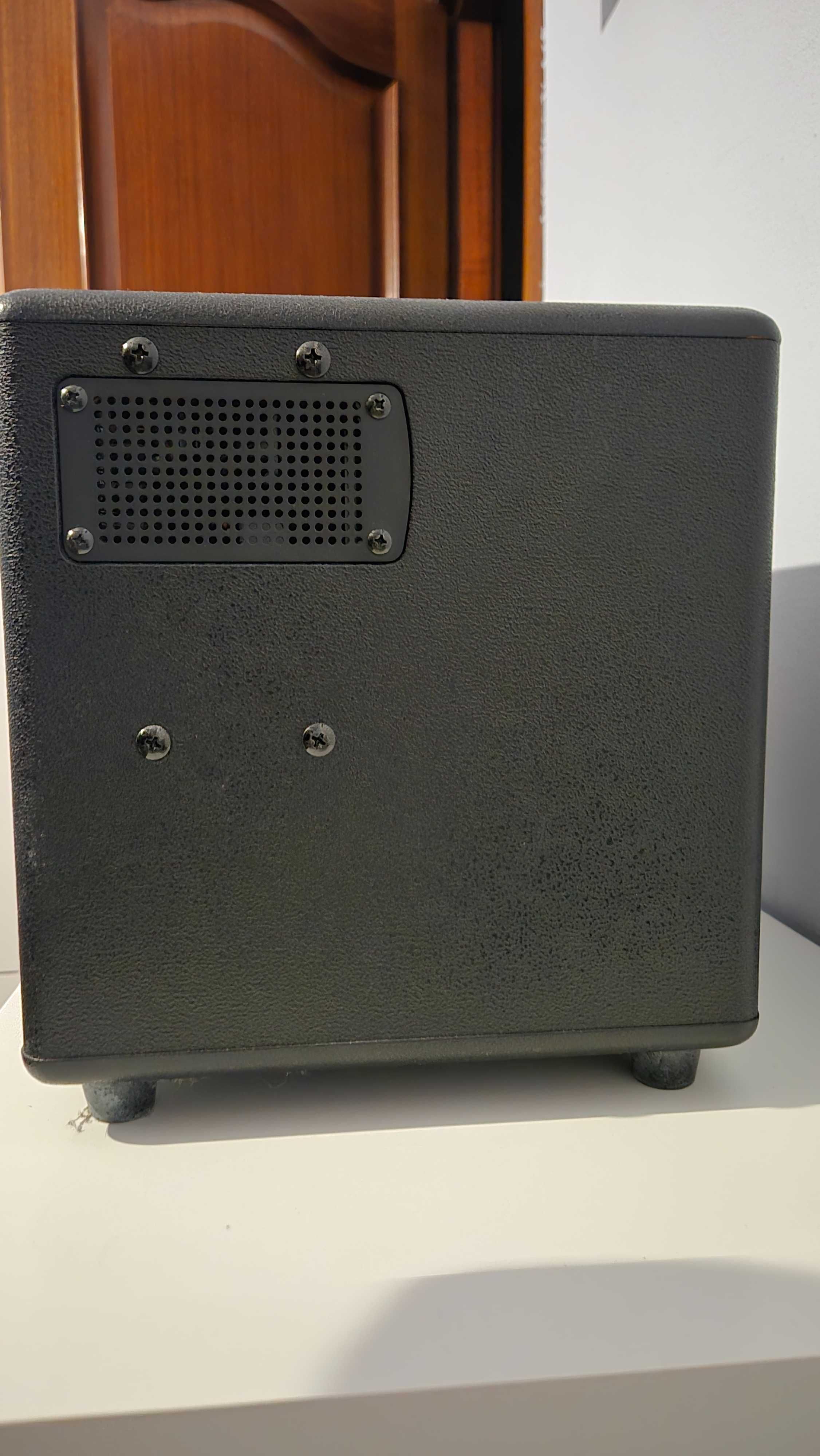 Amplificador Roland AC-60 + Mala de Transporte + Cabo Jack