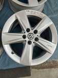 285 Felgi Aluminiowe VW Volkswagen R 17 5x112 Bardzo Ładne