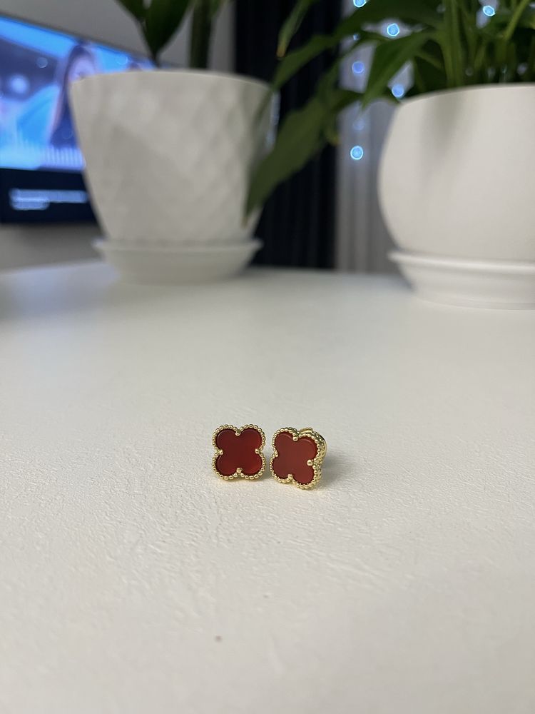 Серьги Van Cleef & Arpels