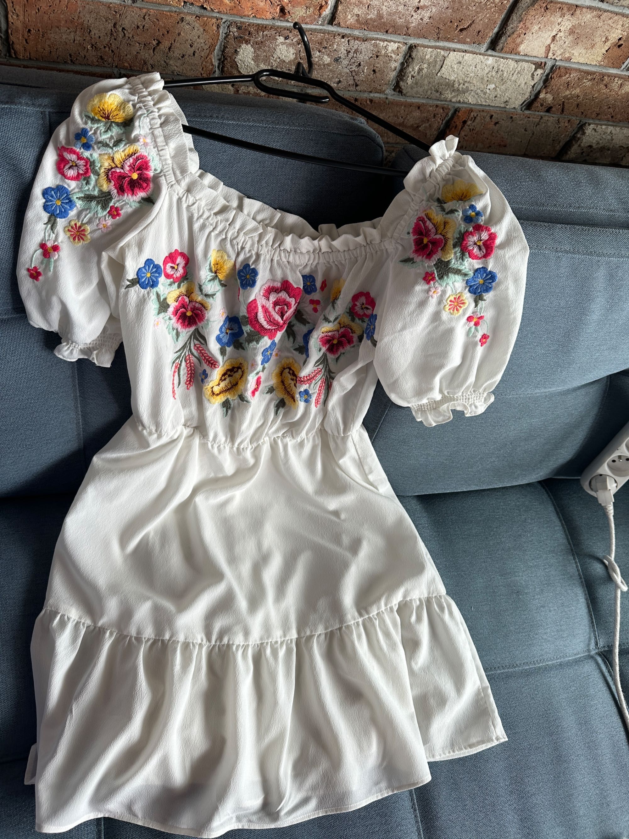 Sukienka boho piękna w kwiaty H&M rozmiar S