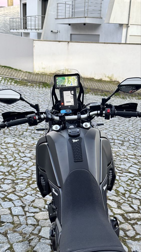 Tenere 700 de 2022 como nova