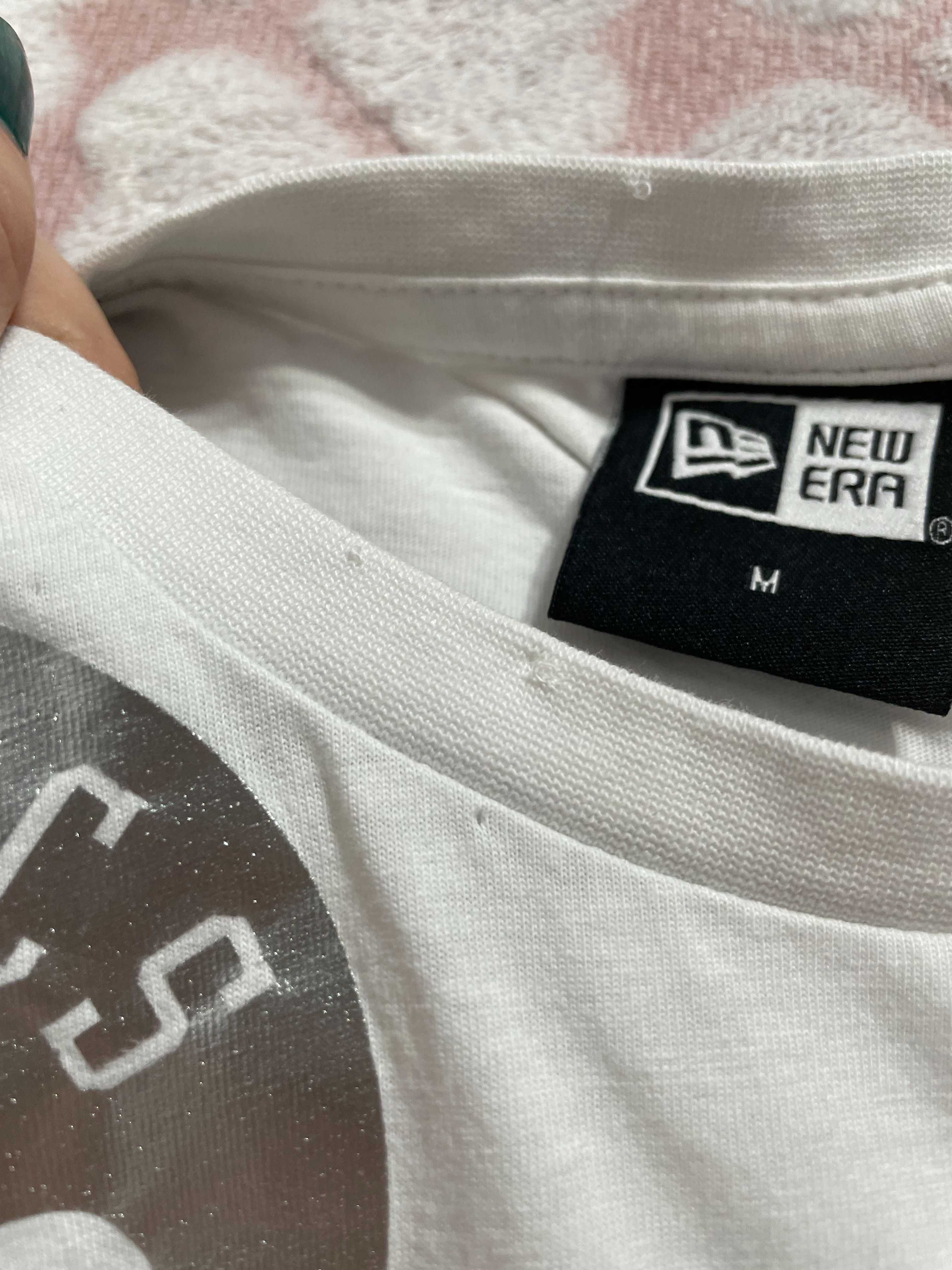Koszulka marki New era w rozmiarze M