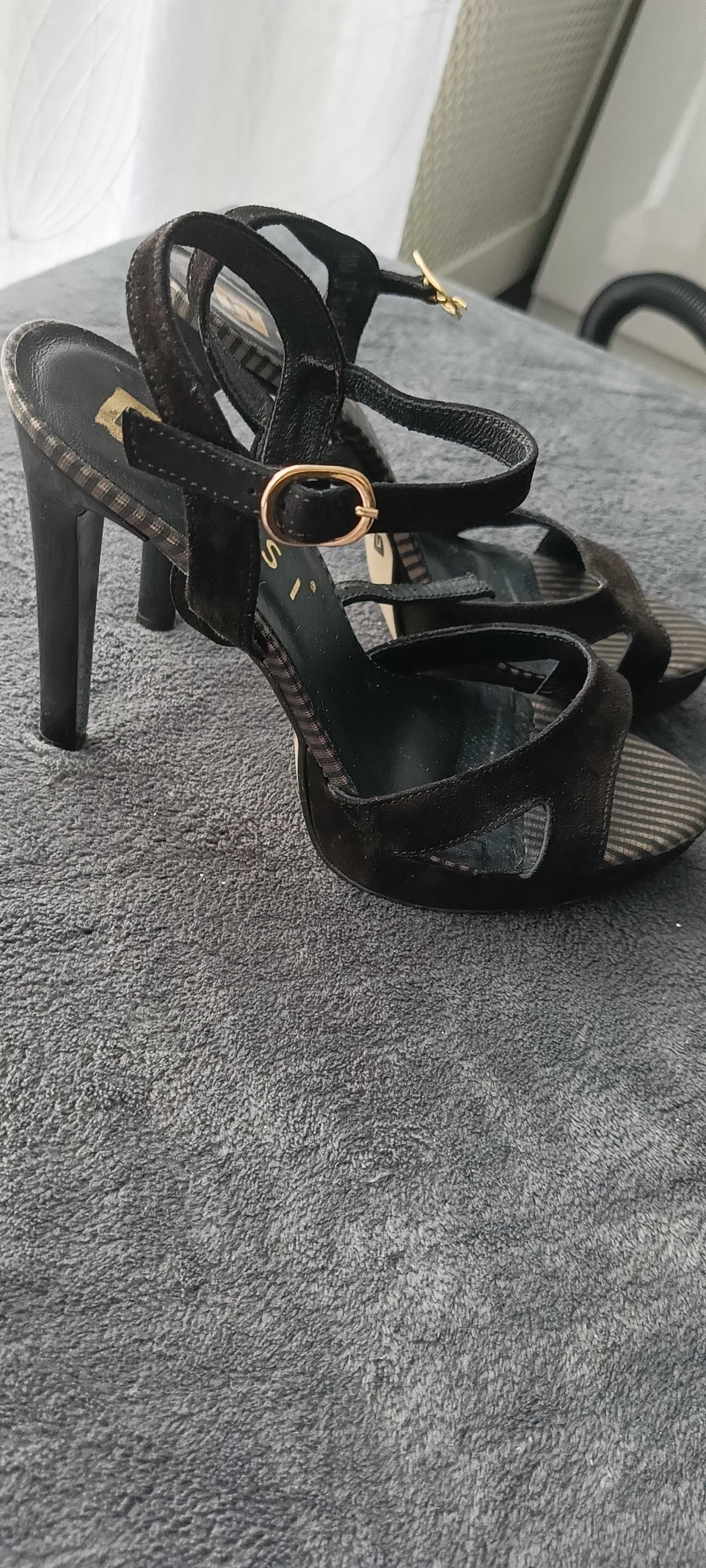 Buty szpilki czarne 37