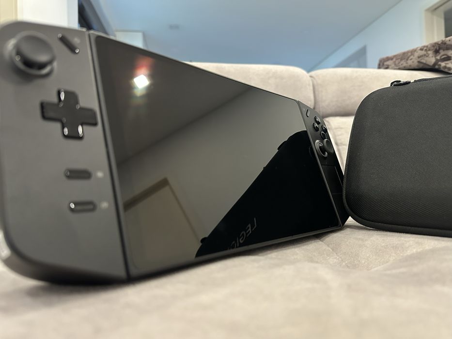 Lenovo Legion Go — Como Nova + Bolsa de Transporte Incluída