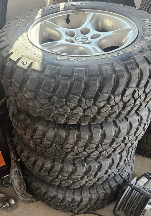 Koła,  alufelgi,  opony terenowe Jeep 225/75 r16