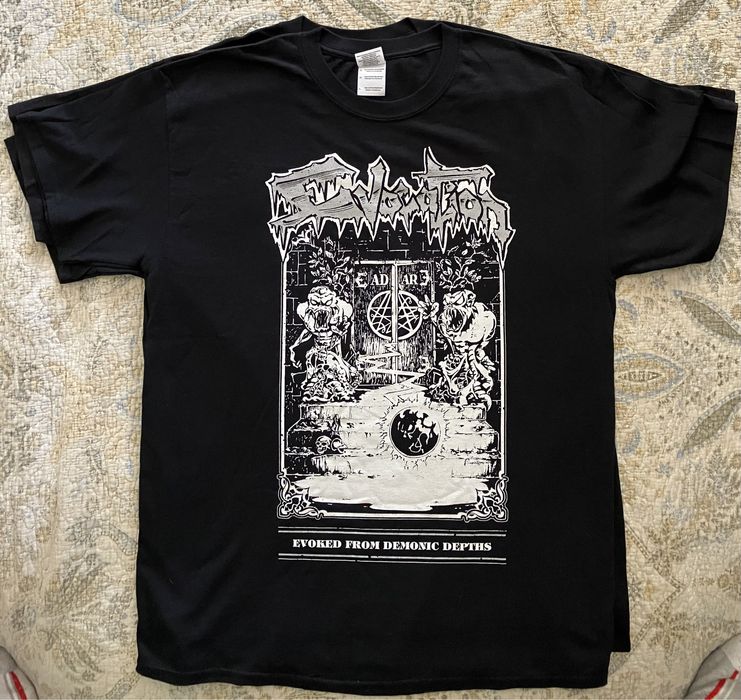 Evocation T-Shirt Tamanho L