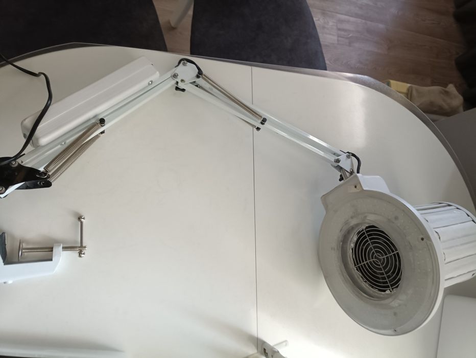 Витяжка, кріплення струбцина